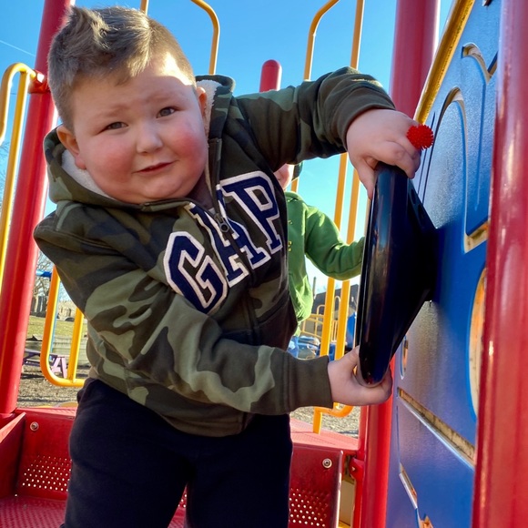 Meet your Posher, Mandy - Picture 5 of 8